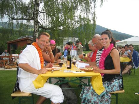 Party 074.jpg   44kb   26.03.2021 22:25:46